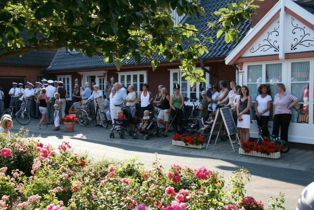 Gasthaus Knudsen Hotel Utersum Exterior photo